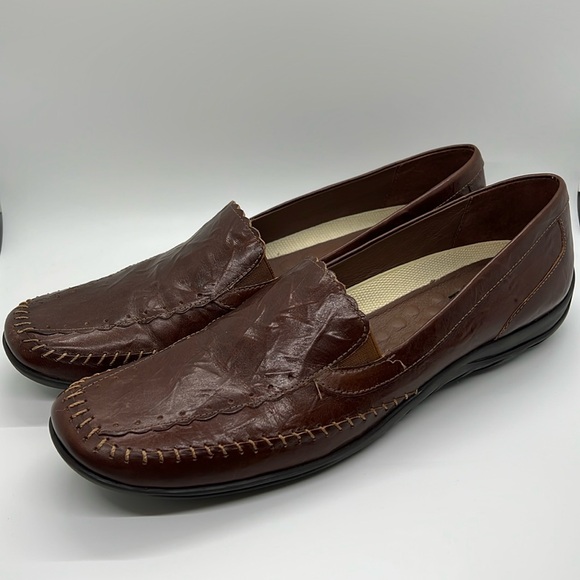 Elites by Walking Cradles Tippy Brown Leather Loafers Size 11 Narrow - Picture 1 of 9